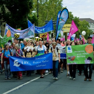 LBV-Demozug bei Mia ham's satt | © LBV