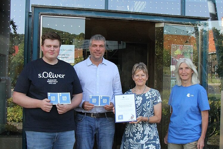 Gebäude der Bayerischen Verwaltungsstelle des Biosphärenreservats Rhön und der Dachmarke Rhön in Oberelsbach ausgezeichnet | © Anja Daume