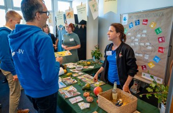 Austausch am Markt der Möglichkeiten | © Tobias Tschapka