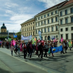 LBV-Demozug bei Mia ham's satt auf dem Odeonsplatz | © LBV