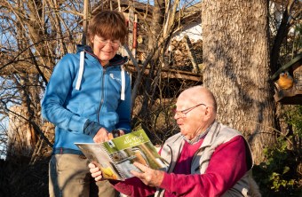 Vogelbeobachtung in der häuslichen Pflege | © Hannes Kleindienst