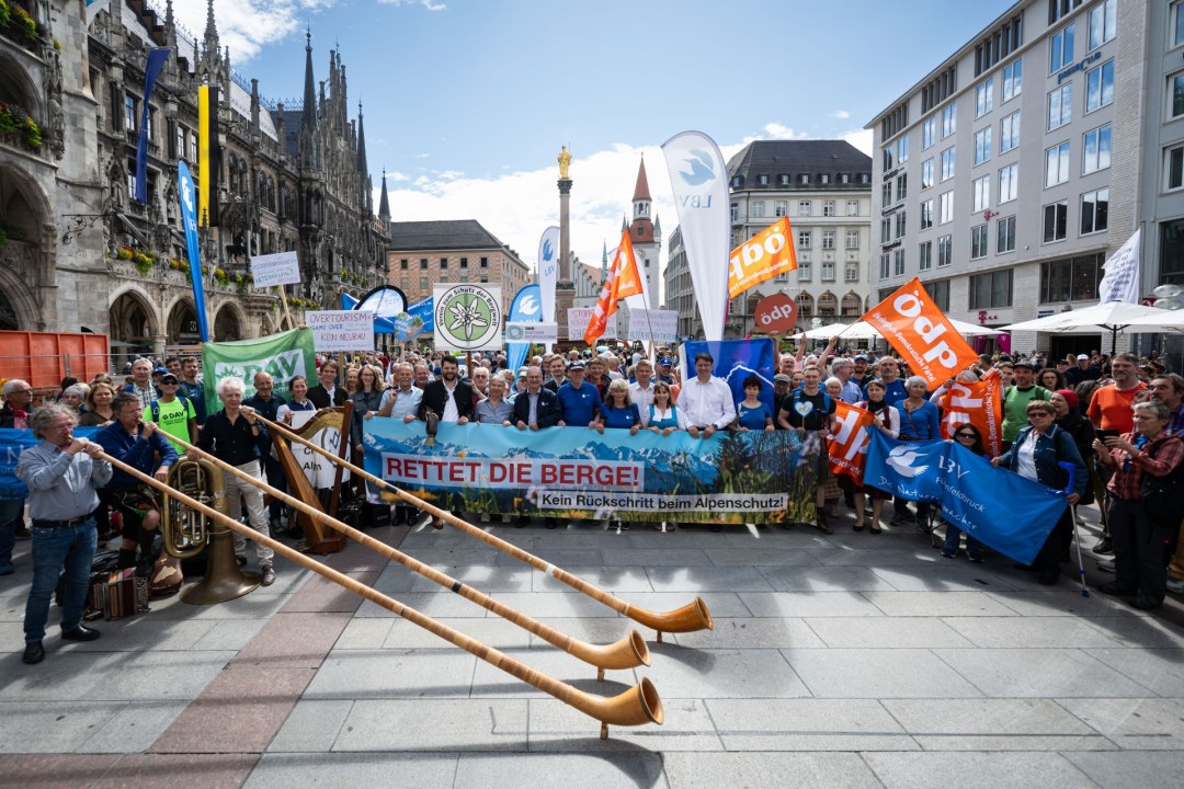 Protestaktion "Rettet die Berge" | © Lukas Barth-Tuttas
