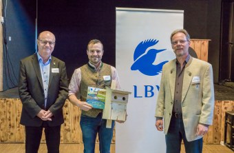 Auszeichnung Kiebitzschutz: Dr. Norbert Schäffer, Johann Mayer, Matthias Luy | © Nicole Friedrich