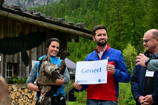 Generl mit Magda Deelmann und Michael Renner (Bergwacht Ramsau) | © Hansruedi Weyrich