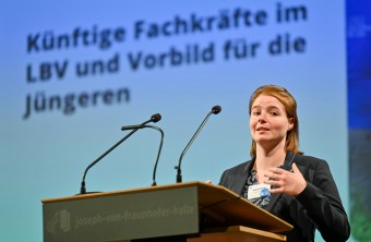 Sprecherin der LBV-Hochschulgruppen Isabel Rohde bei der LBV-Delegiertenversammlung 2023 | © Tobias Tschapka