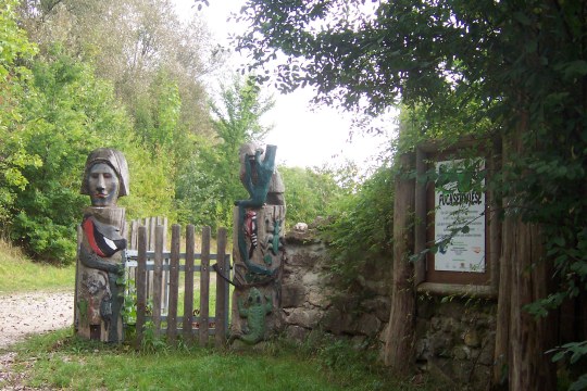 Kinder auf einem Floß | © LBV