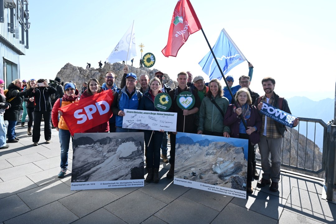 Gletscher-Gipfel Gruppenfoto | © Lukas Barth-Tuttas