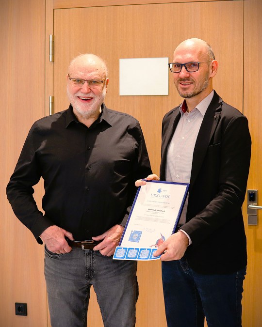 v.l.n.r. LBV-KG Vorstand Gunter Eder und Bürgermeister Alfred Stockner