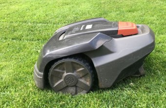 Mähroboter | © Martina Gehret