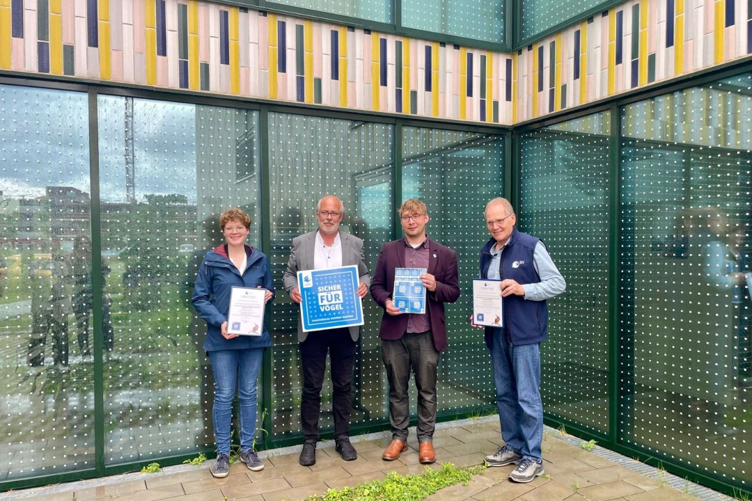 Auszeichnung Vogelfreundliche Glasfläche für die GWG Ingolstadt  | © Anjuli Kaspar