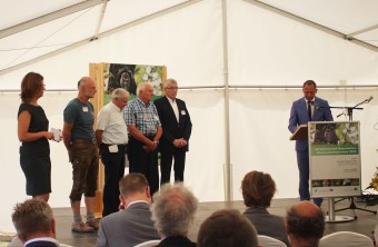 Verleihung des Bayerischen Biodiversitätspreises - Dieter David, Herbert Klein, Erwin Taube und Georg Schrafl | © LBV