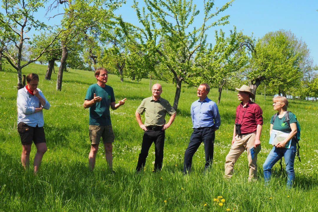 Petra Sandjohann, Bernhard Schreyer, LBV-Vorsitzender Norbert Schäffer, Naturland Präsident Hubert Heigl, Matthias Luy, Carolin Pieringer | © Franziska Wenger