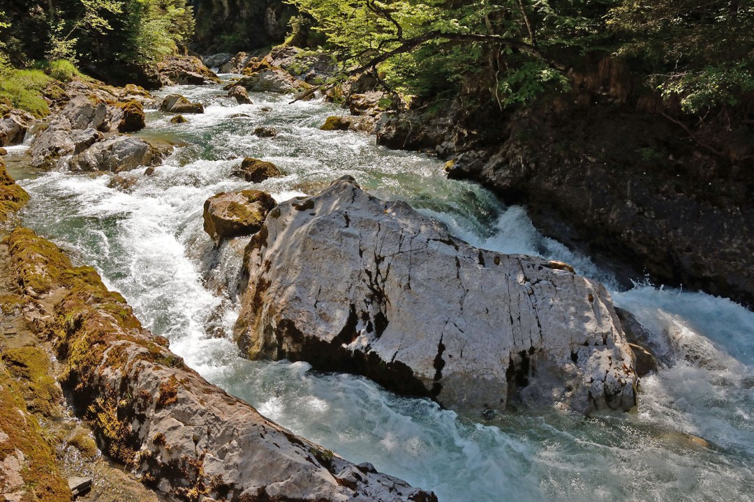 Die Ostrach mit der einmaligen Klamm Eisenbreche | © Henning Werth