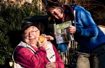 Projektleitung Kathrin Lichtenauer und ihr Vater | © Hannes Kleindienst