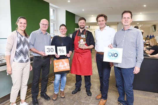 Volksbegehren Artenvielfalt zu Besucht in der Kantine des bayerischen Landwirtschaftsministeriums | © Robert Haas