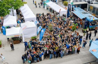 Luftbild Festaktion Umweltschule | © STMUV