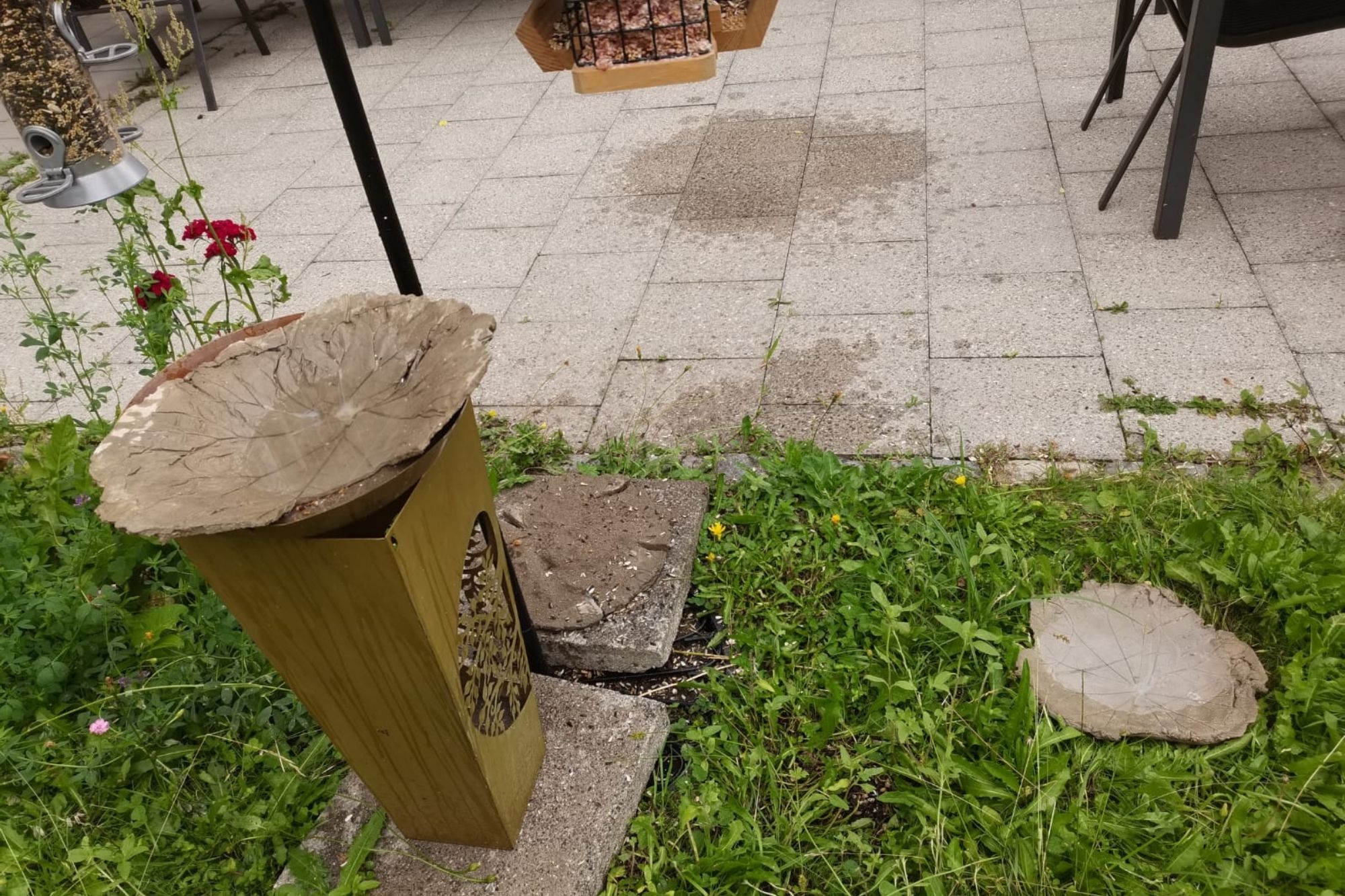 Vogeltränke aus Beton | © BRK-Seniorenwohnen Kirchberg